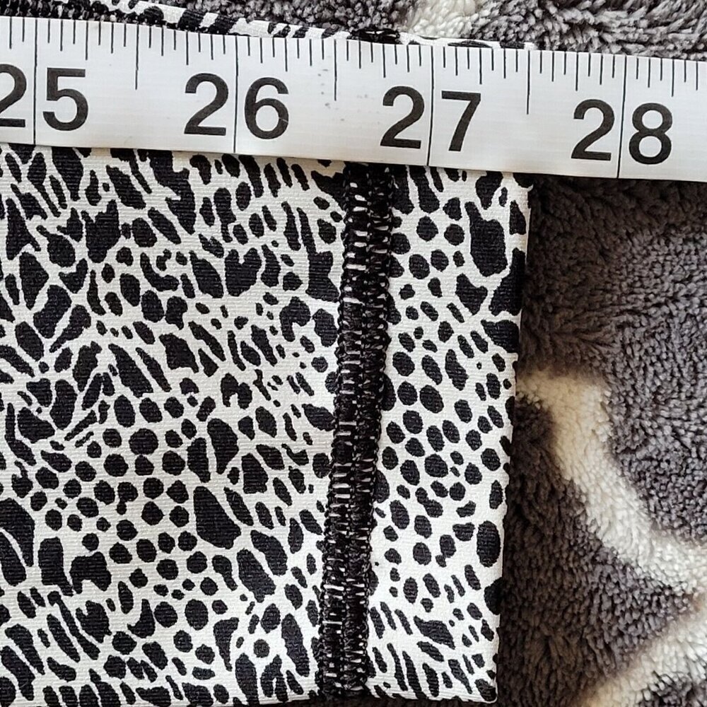 Lululemon Wunder Under High-Rise Tight Blocked Full-On Luxtreme 28" Sz 2 LW5CDDS - Picture 6 of 8